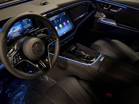 New 2027 Mercedes-Benz E 350 Sedan image 9