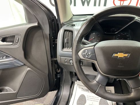 Used 2015 Chevrolet Colorado Z71 image 25