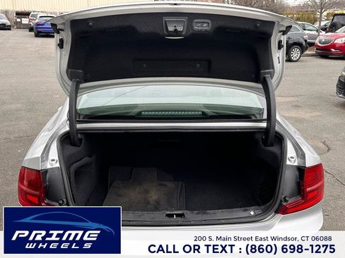 Used 2018 Volvo S90 T5 Momentum w/ Convenience Package image 13