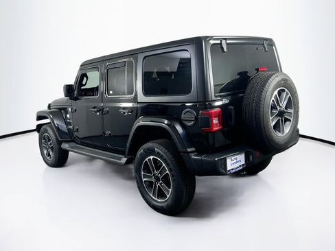 Used 2023 Jeep Wrangler Sahara w/ LED Lighting Group AWD/4WD image 7