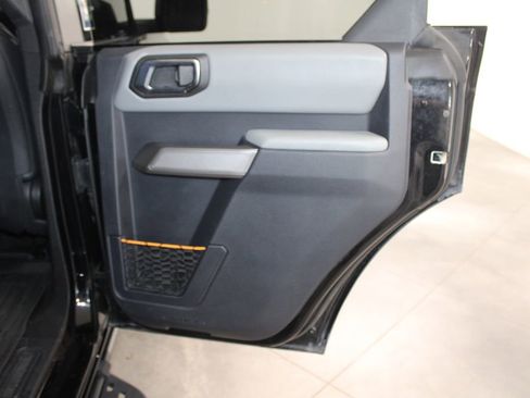 Used 2023 Ford Bronco Badlands image 34
