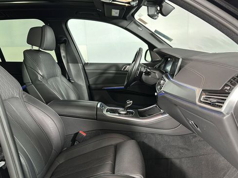 Used 2022 BMW X5 M50i AWD/4WD image 30