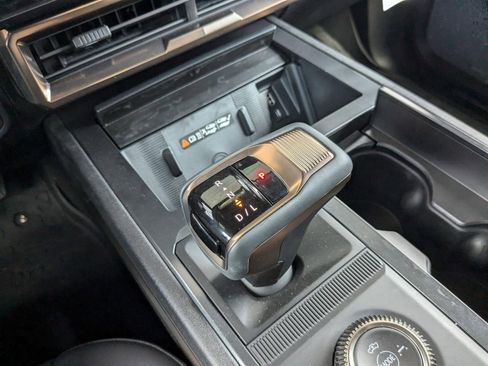 New 2025 GMC Hummer EV 2X image 21