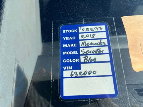 Used 2018 Mercedes-Benz Sprinter 2500 image 23