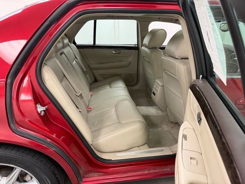 Used 2011 Cadillac DTS Luxury FWD image 13