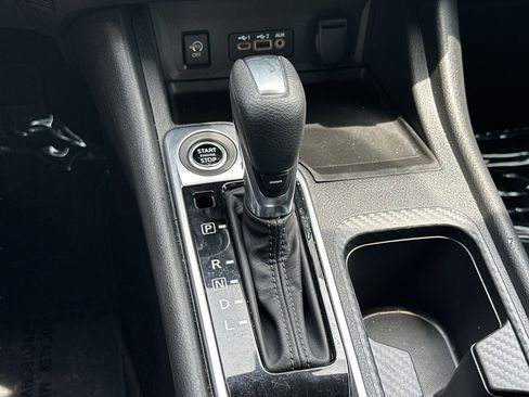 Used 2024 Nissan Sentra SV FWD image 27