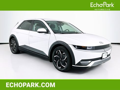 Used 2024 Hyundai Ioniq 5 SE image 1