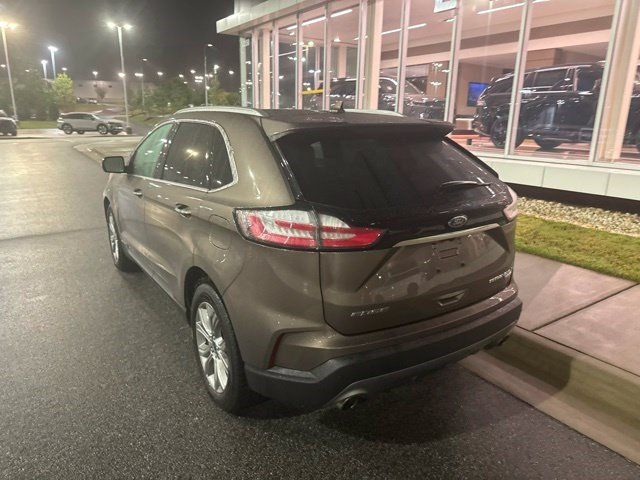 Used 2019 Ford Edge Titanium FWD image 8