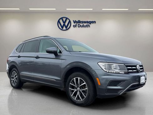 Certified 2020 Volkswagen Tiguan SE image 7