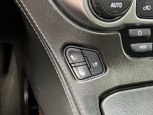 Used 2017 Chevrolet Tahoe Premier AWD/4WD image 25