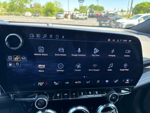 Used 2024 Chevrolet Blazer EV LT AWD/4WD image 24