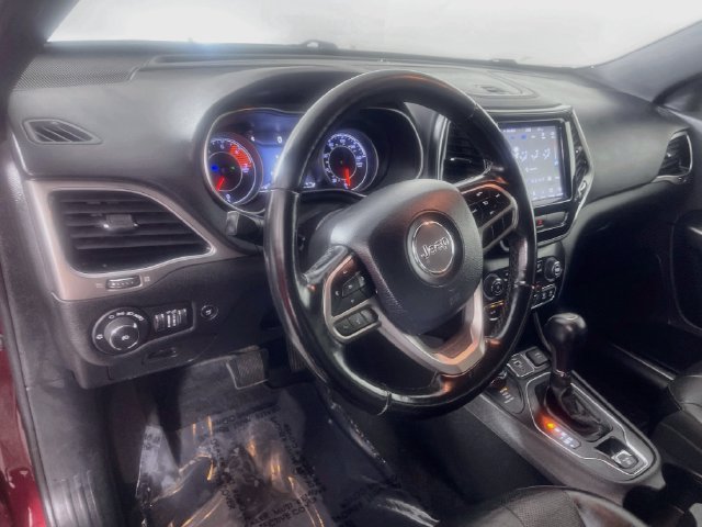 Used 2020 Jeep Cherokee High Altitude AWD/4WD image 10