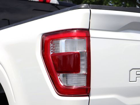 Used 2022 Ford F150 Lariat w/ Equipment Group 502A High AWD/4WD image 22