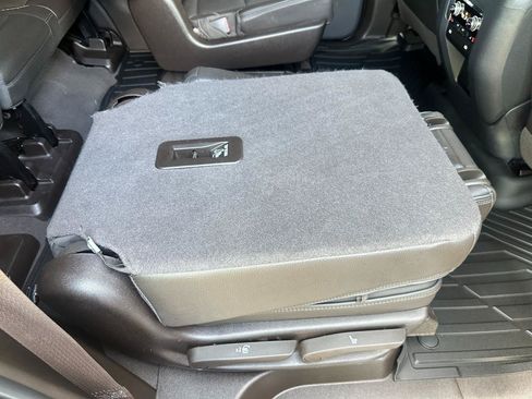 Used 2023 GMC Yukon Denali w/ LPO, Floor Liner Package RWD image 27