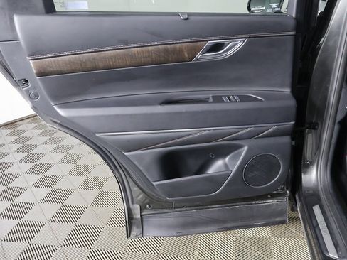 Used 2024 Genesis GV80 2.5T image 25