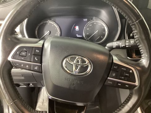 Used 2020 Toyota Highlander Platinum AWD/4WD image 13