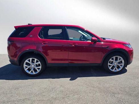 Used 2023 Land Rover Discovery Sport SE image 6