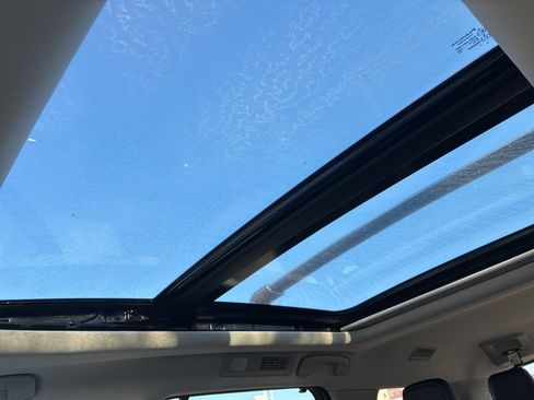 Used 2022 Nissan Pathfinder Platinum w/ Cargo Package image 12