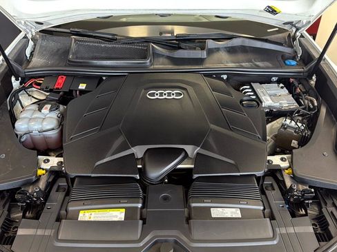 Used 2019 Audi Q8 Prestige image 22