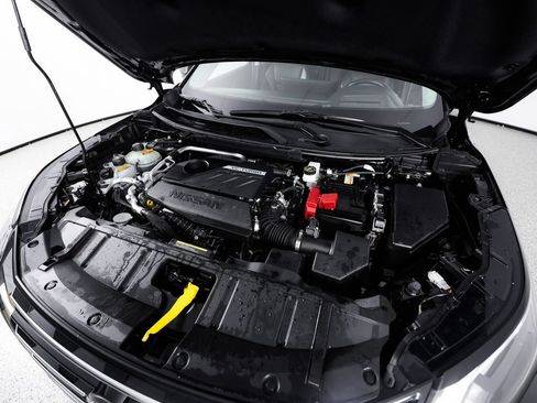 Used 2025 Nissan Rogue SL w/ SL Premium Package AWD/4WD image 14