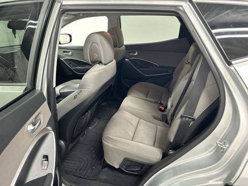 Used 2017 Hyundai Santa Fe Sport FWD image 19