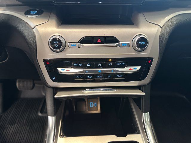 Used 2023 Ford Explorer XLT w/ Equipment Group 202A AWD/4WD image 33