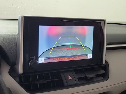 Used 2024 Toyota RAV4 XLE w/ Convenience Package FWD image 30
