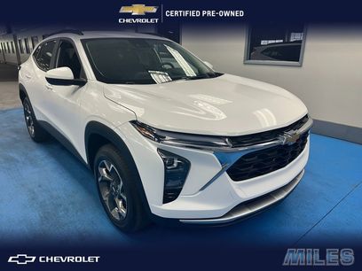 Certified 2025 Chevrolet Trax LT w/ Driver Confidence Package