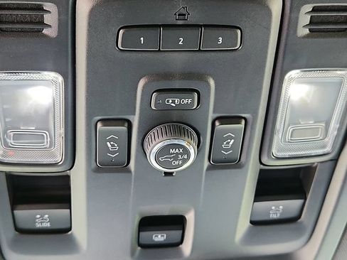 Used 2024 Chevrolet Tahoe LT w/ LT Signature Package AWD/4WD image 31