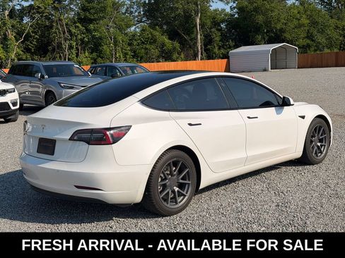 Used 2021 Tesla Model 3 Standard Range Plus RWD image 4