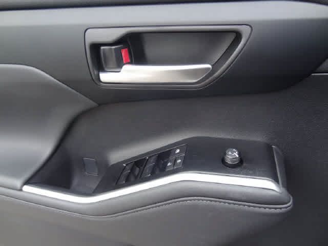Certified 2026 Toyota Highlander XLE AWD/4WD image 20