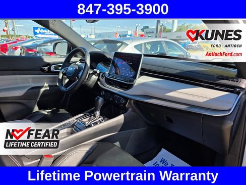Used 2025 Jeep Compass Limited AWD/4WD image 41