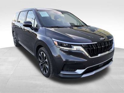 Used 2024 Kia Carnival EX