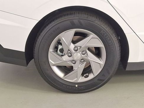 New 2026 Hyundai Sonata SE FWD image 6