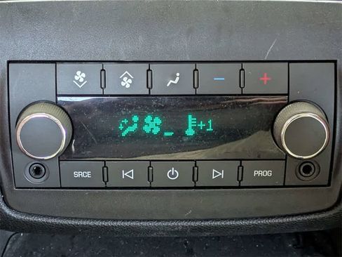 Used 2017 Chevrolet Traverse Premier image 18