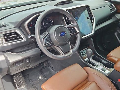 Used 2023 Subaru Ascent Touring AWD/4WD image 13