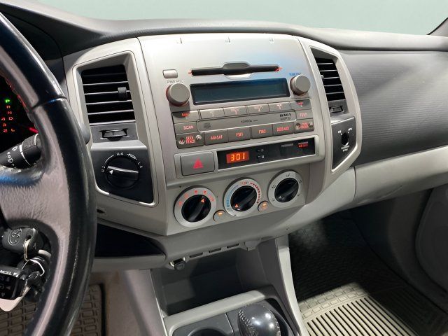 Used 2010 Toyota Tacoma 4x4 Access Cab V6 image 15