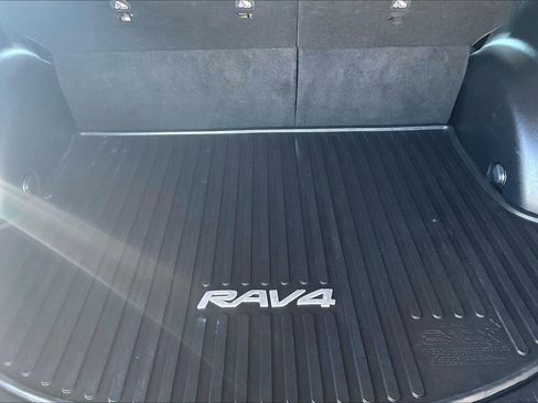 Used 2015 Toyota RAV4 XLE AWD/4WD image 25