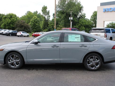 New 2026 Honda Accord EX-L image 12