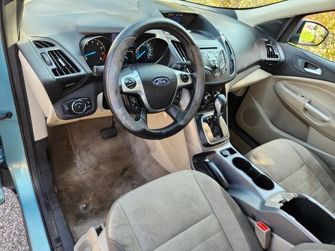 Used 2013 Ford Escape SE FWD image 18