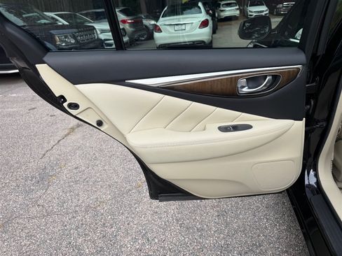 Used 2019 INFINITI Q50 Luxe w/ Essential Package (3.0T Luxe) RWD image 16