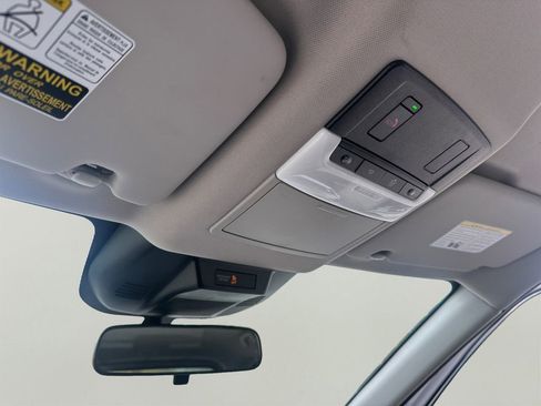 Used 2023 Nissan Rogue SV image 22