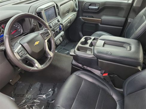 Used 2022 Chevrolet Silverado 1500 LT image 4