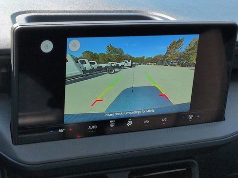 New 2025 Ford Maverick XL image 22