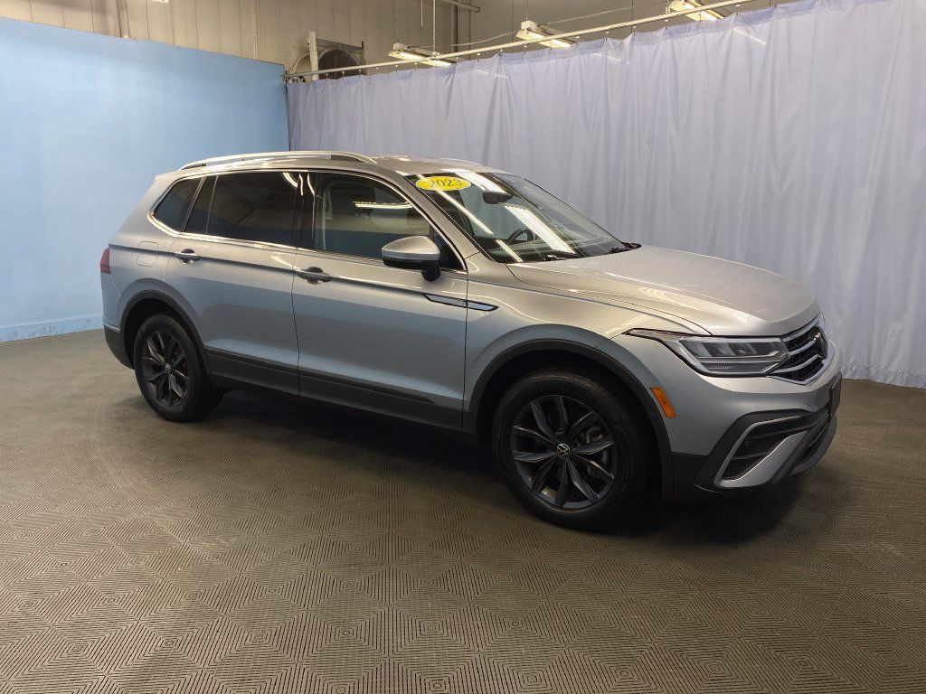 Used 2023 Volkswagen Tiguan SE AWD/4WD image 7