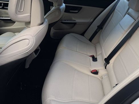 Used 2023 Mercedes-Benz C 300 4MATIC Sedan w/ Exclusive Trim Package image 31