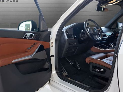 Used 2022 BMW X5 M50i w/ Executive Package AWD/4WD image 20