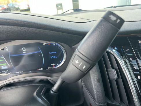 Used 2018 Cadillac Escalade Luxury image 22