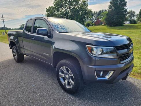 Used 2016 Chevrolet Colorado Z71 AWD/4WD image 4