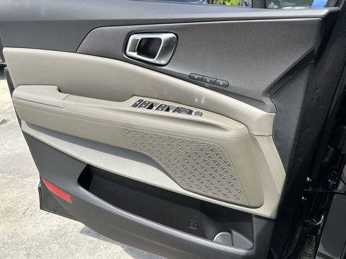 New 2026 Kia Carnival SX FWD image 21